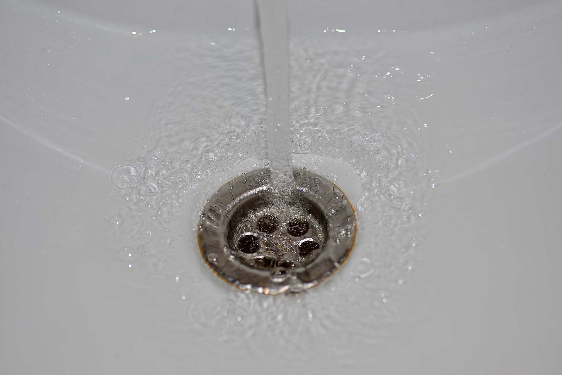 A2B Drains provides services to unblock blocked sinks and drains for properties in M.